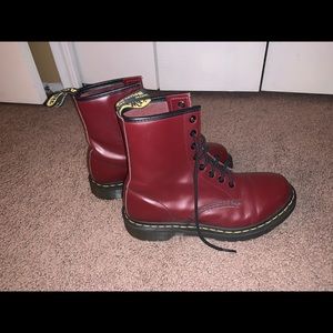 1460W oxblood Dr. Martens